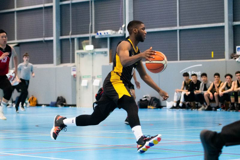 面上与亚足 面上与亚足